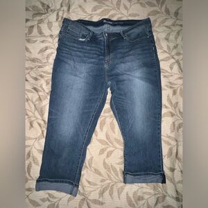 Signature by Levi’s status & co Capri jeans